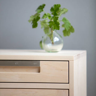 Klinte sängbord - med lucka | Sängbord | G.A.D